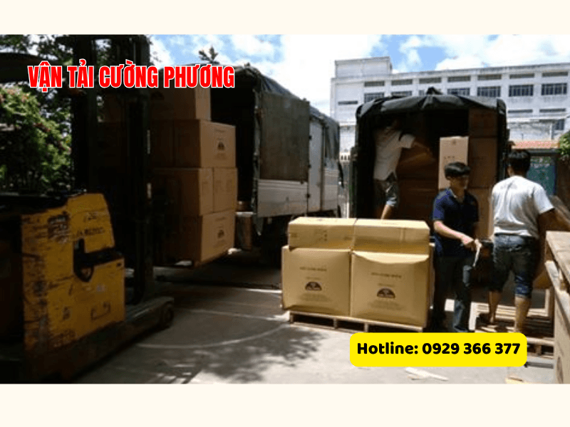 xe tải chở hàng quận 7