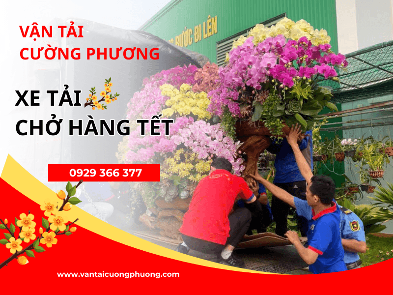 Xe tải chở hàng Tết